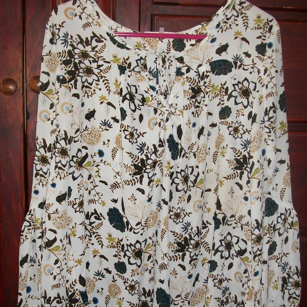 Violet and Claire Top